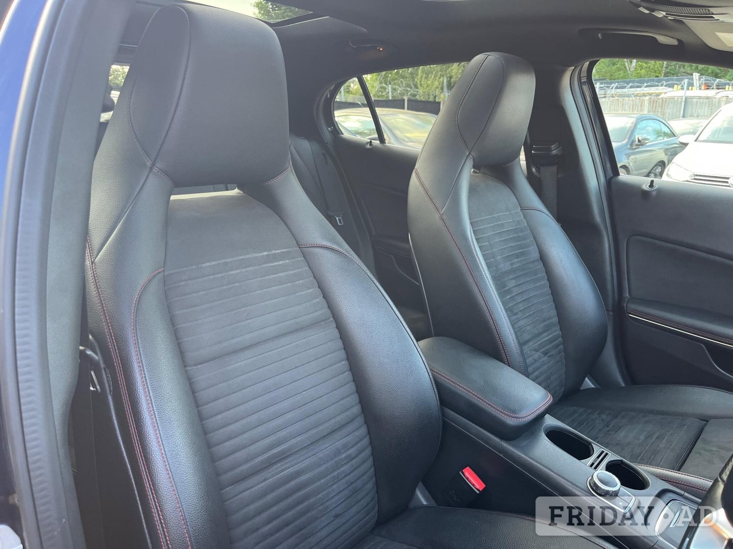 [ berth ]Mercedes-Benz GLA