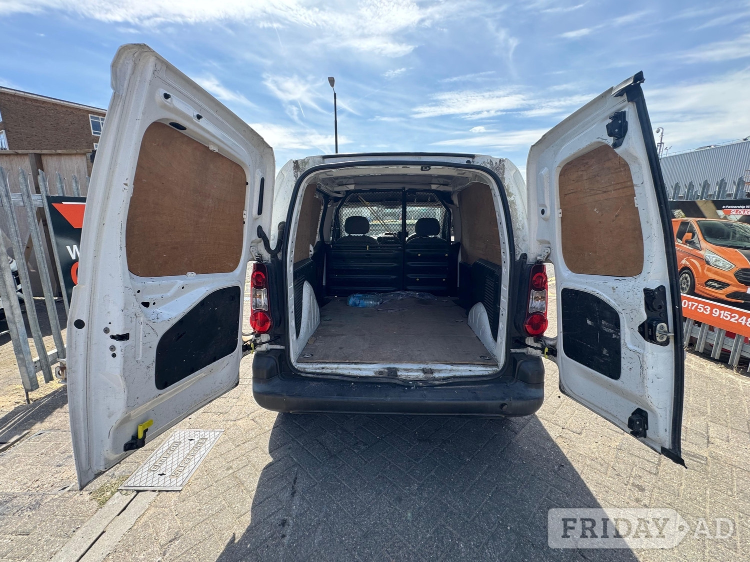 Peugeot Partner 2012 - Vans & Commercial Vehicles