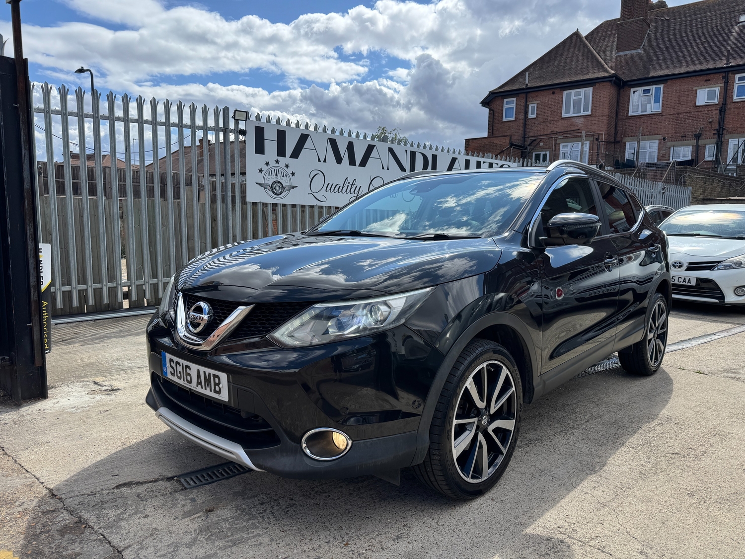 Nissan Qashqai 2016 in Wembley