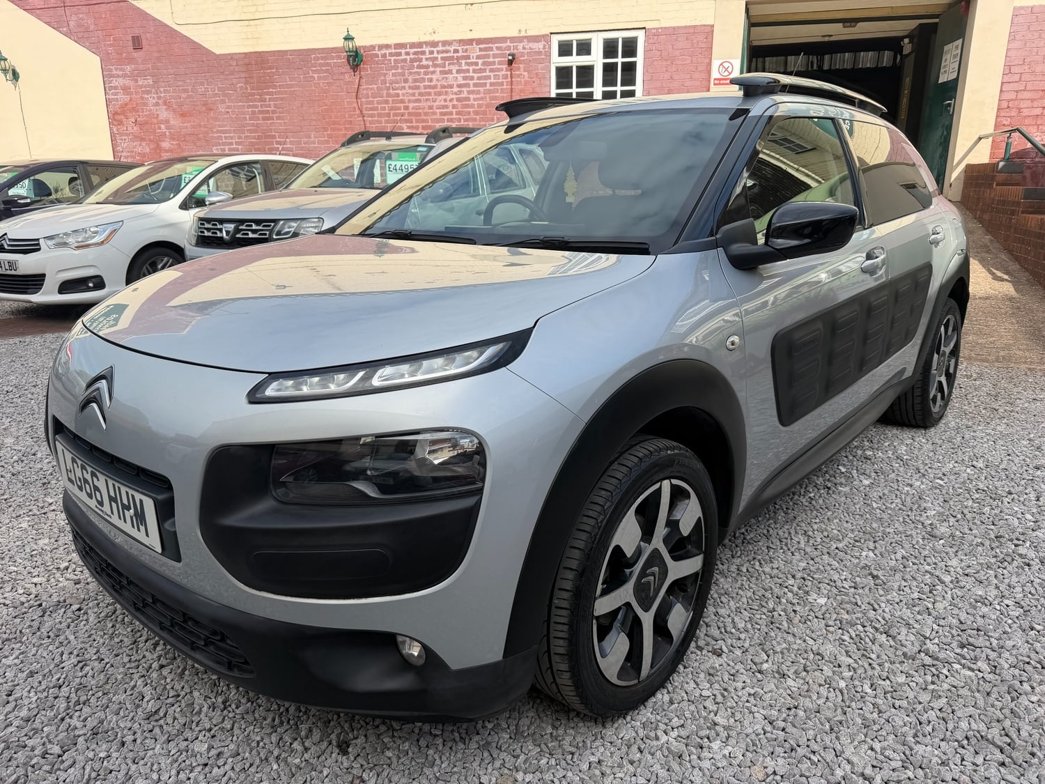 [ berth ]Citroen C4 Cactus