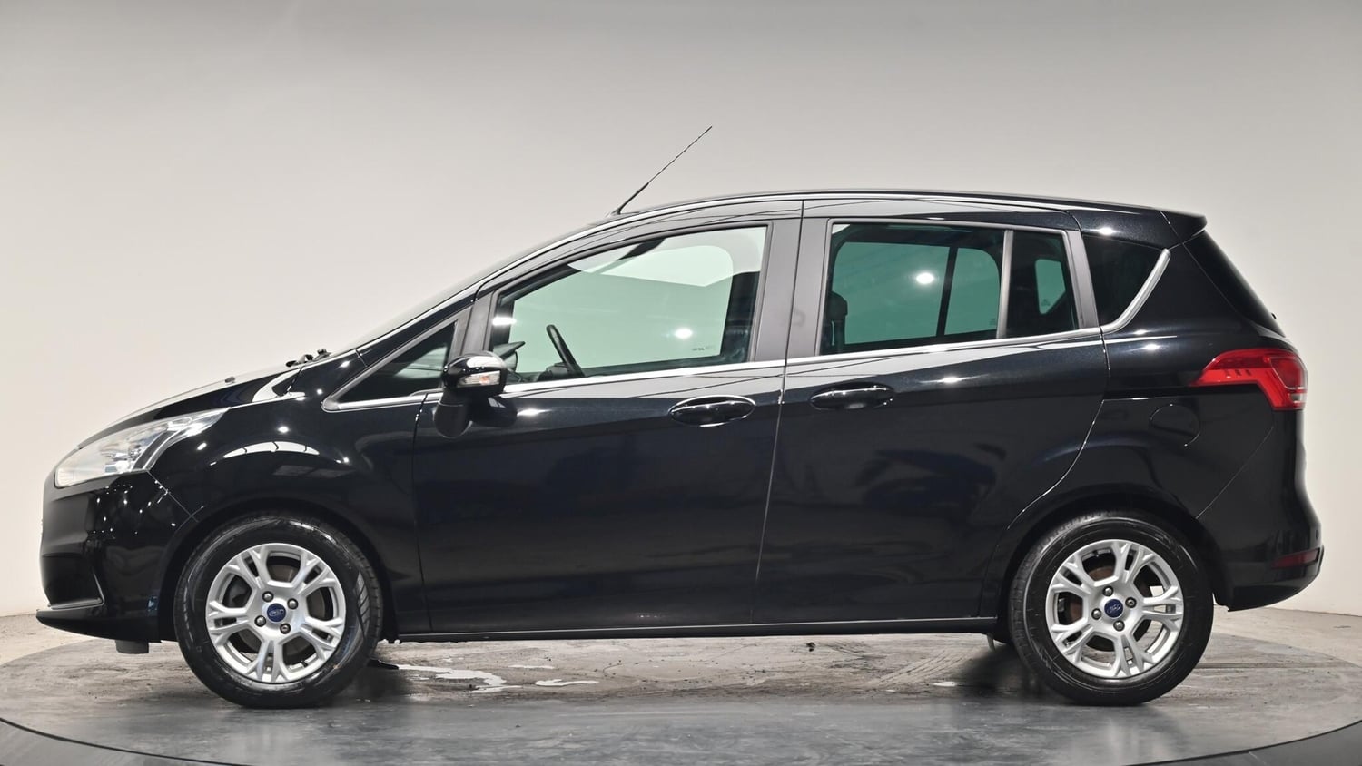 [ berth ]Ford B-MAX