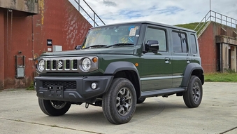 Suzuki Jimny 2025