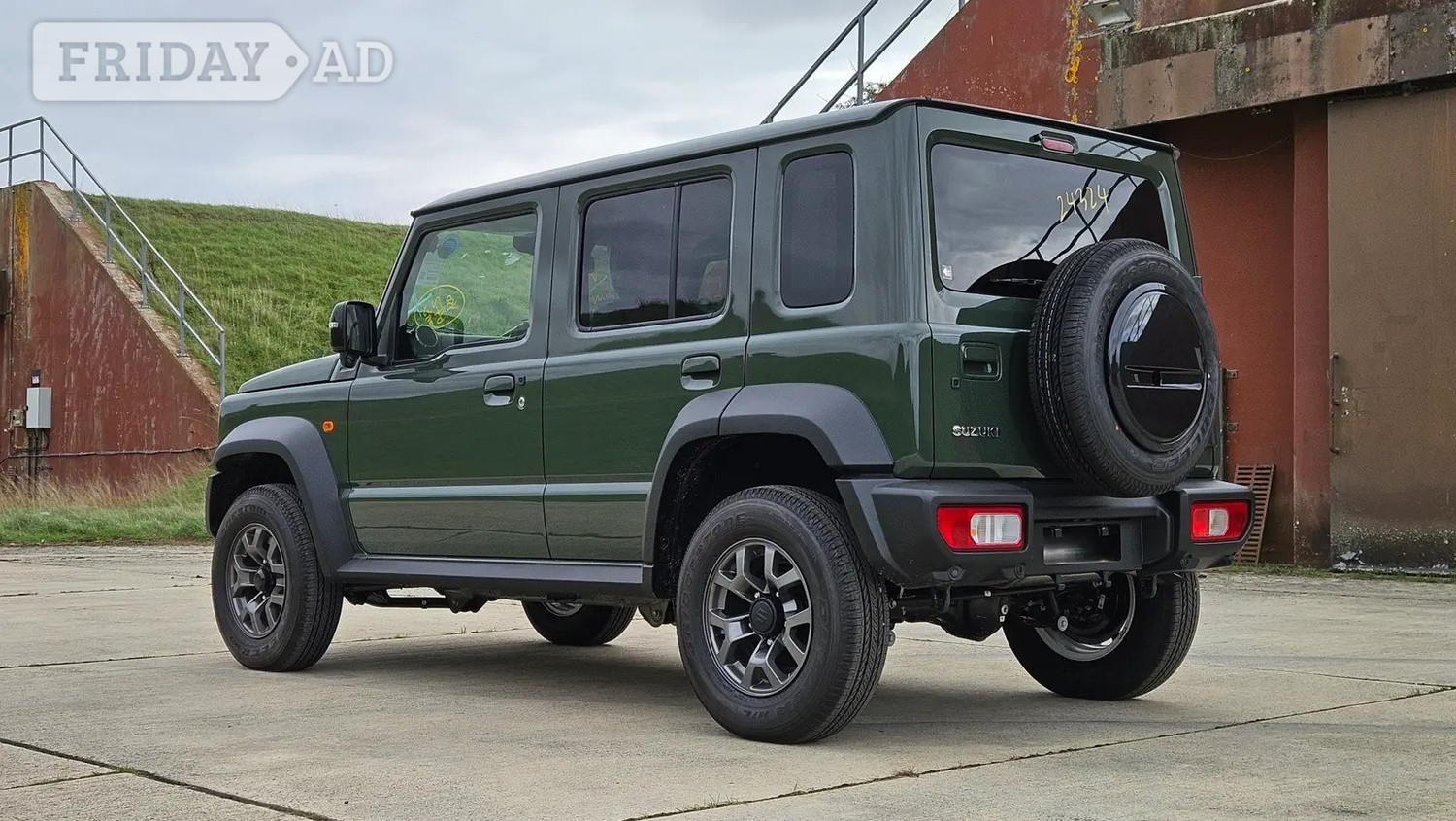 Suzuki Jimny 2025 - Cars