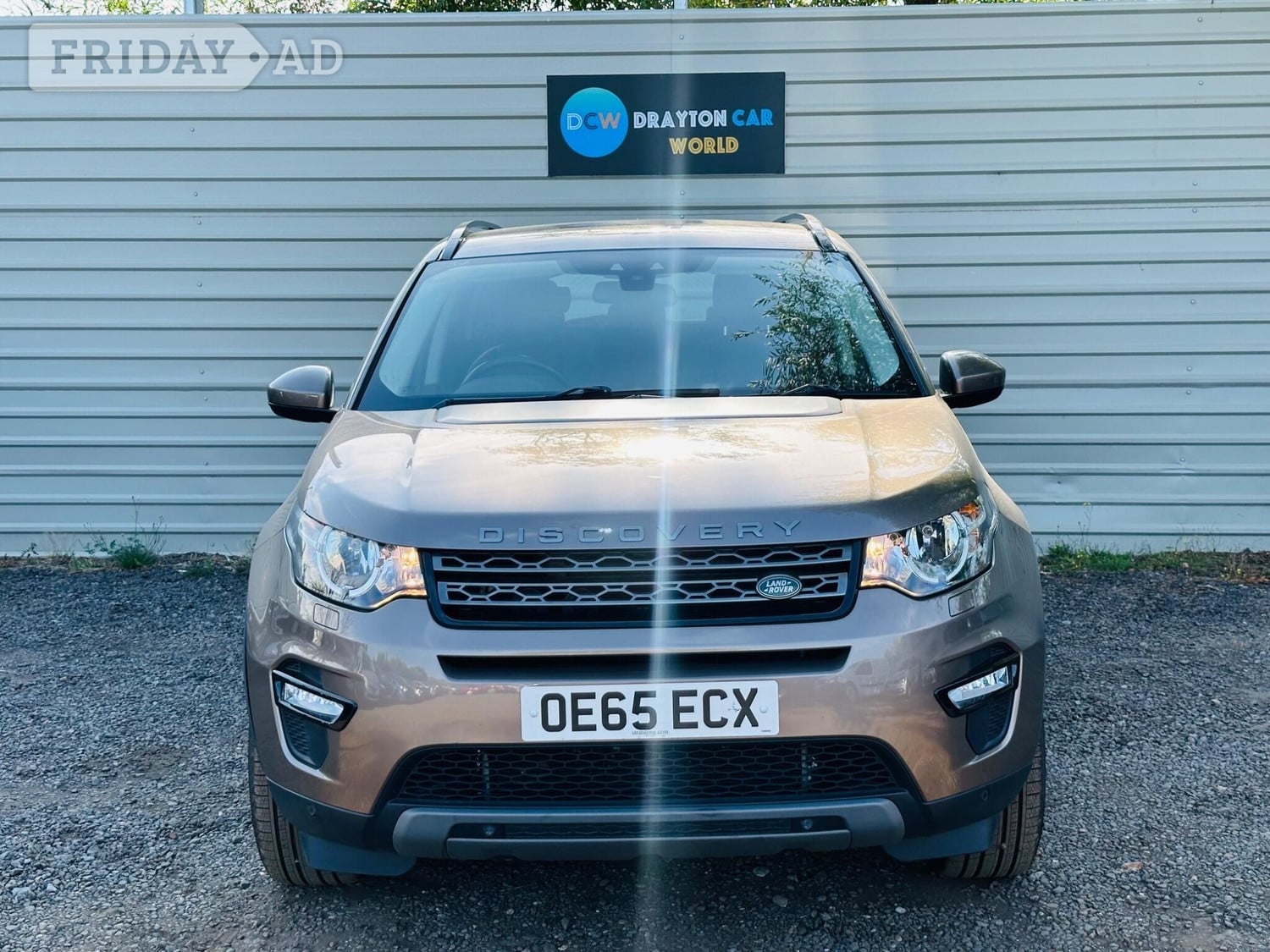 [ berth ]Land Rover Discovery Sport
