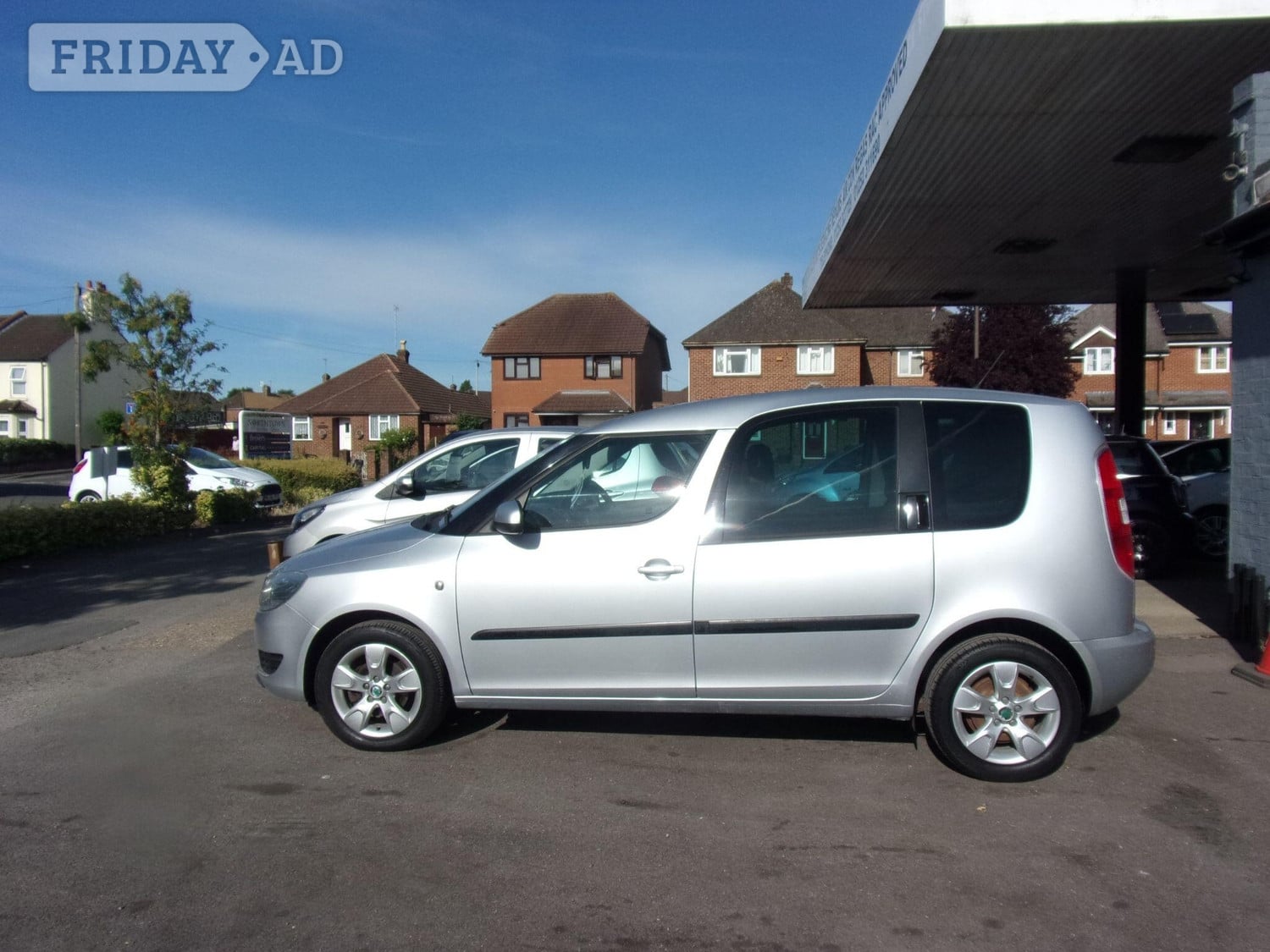 Skoda Roomster 2012 - Cars