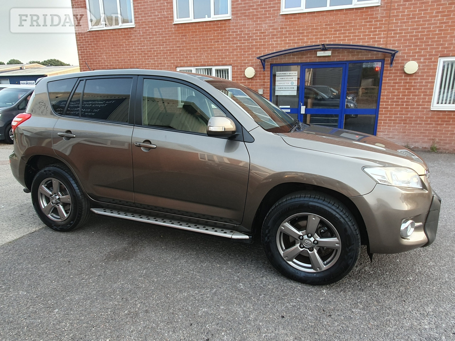 [ berth ]Toyota RAV4
