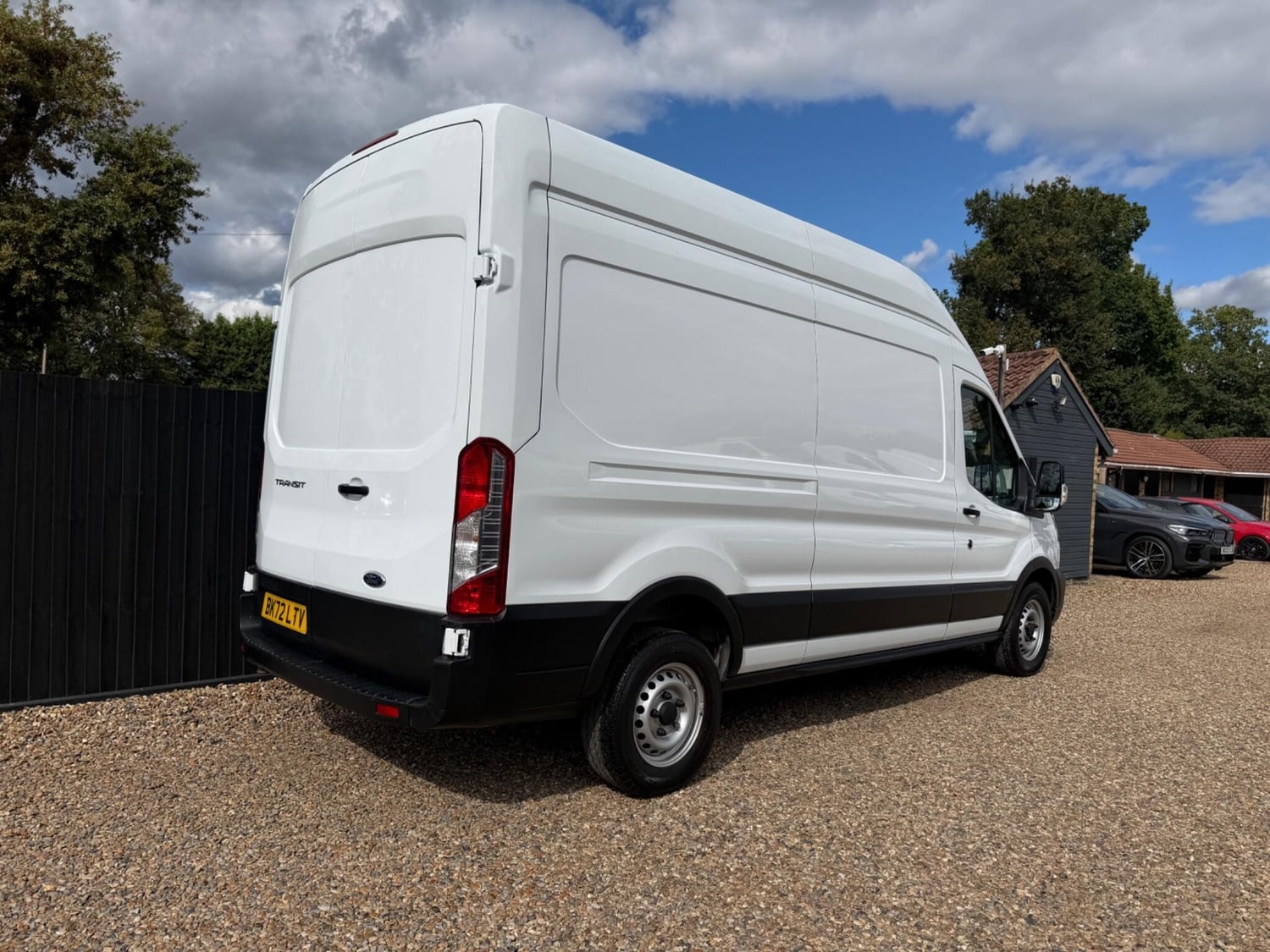 Ford Transit 2022 - Vans & Commercial Vehicles in Addlestone