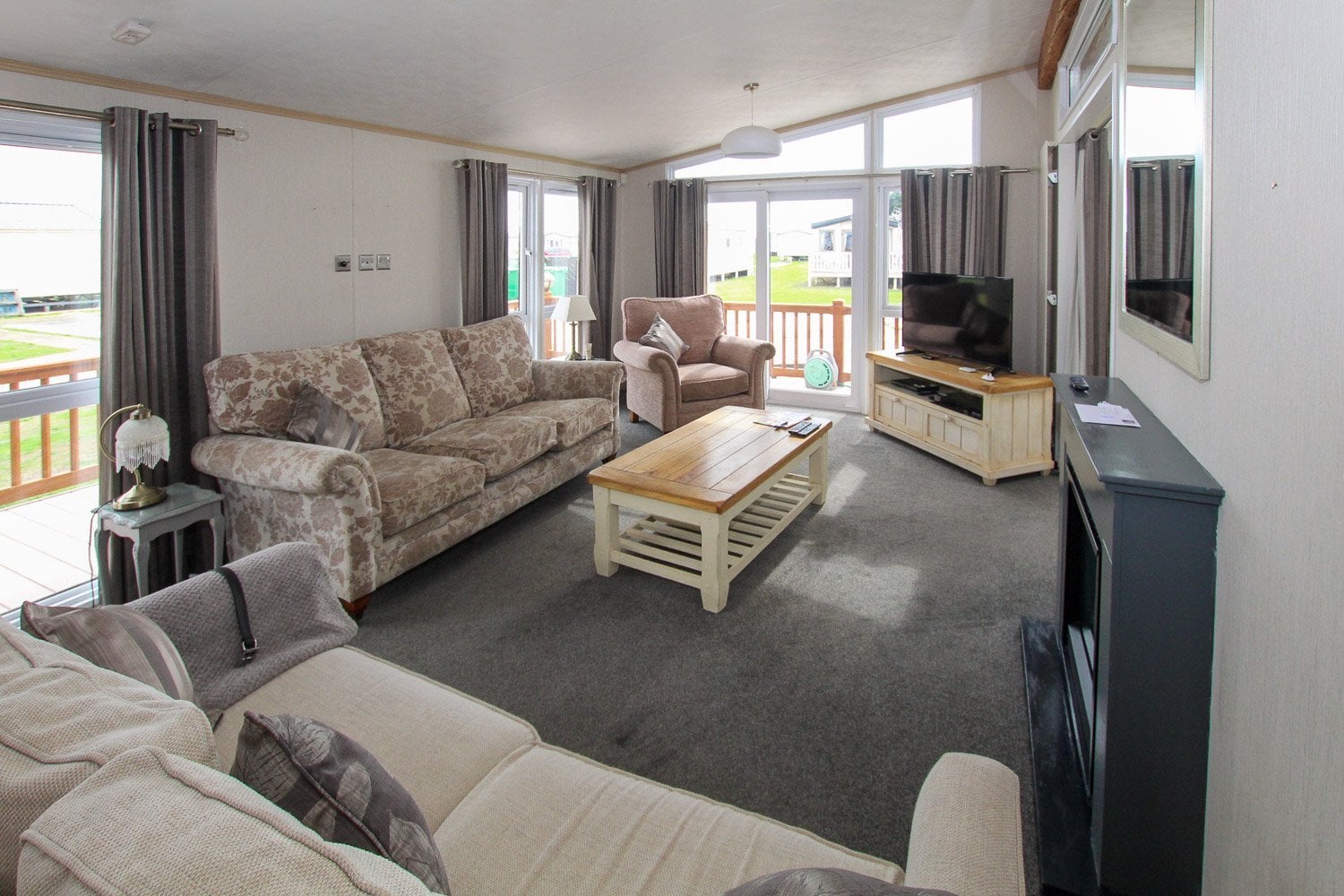 Pemberton Rivendale Lodge 2016 sited at Romney Sands, Kent. - Holiday Homes in Greatstone-on-Sea