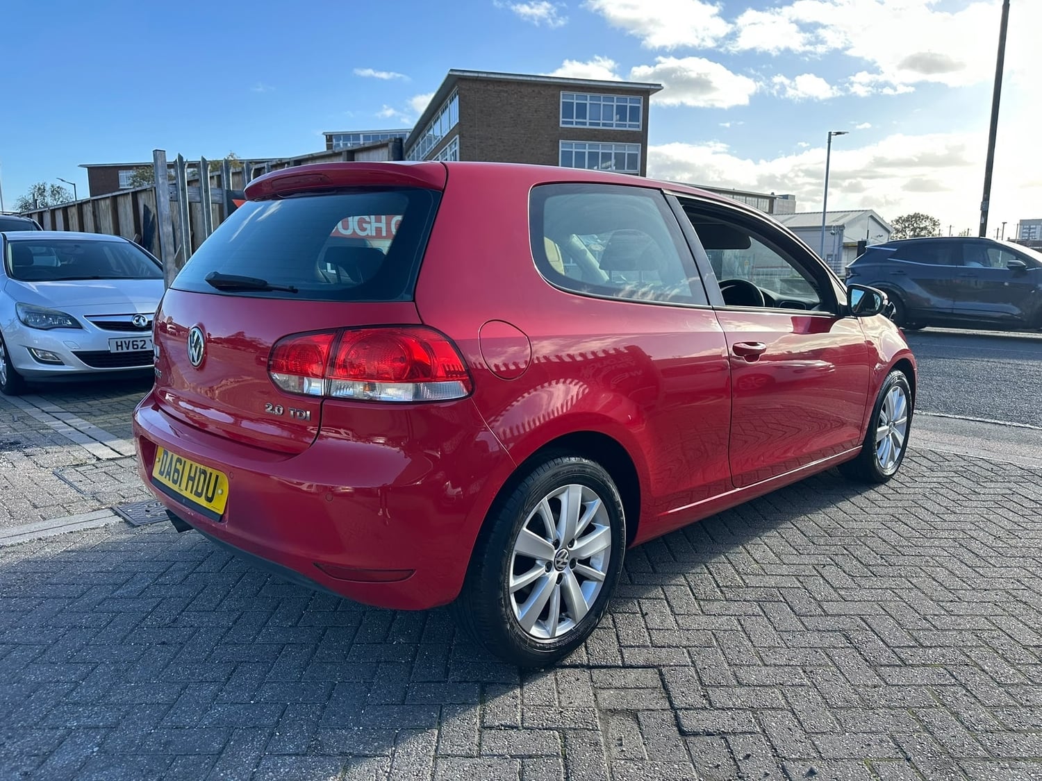 Volkswagen Golf 2011 - Cars in Slough