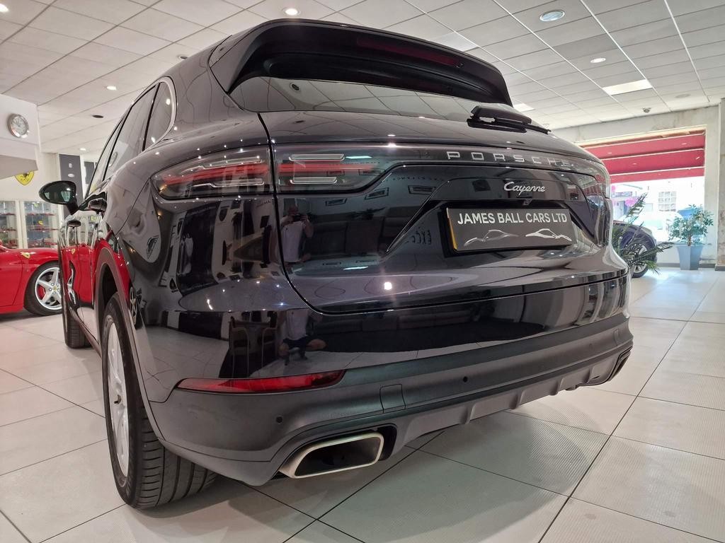 Porsche Cayenne 2021 - Cars in Bristol