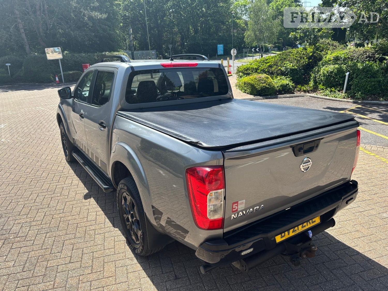 Nissan Navara 2021 - Cars