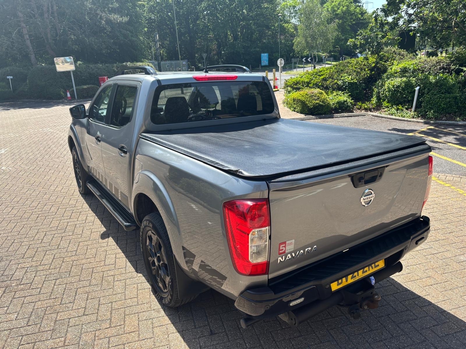 Nissan Navara 2021 - Cars