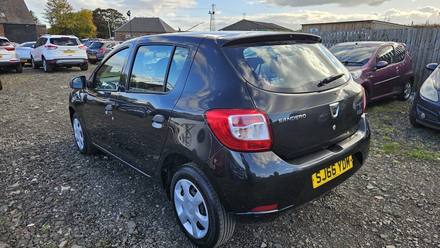 Dacia Sandero 2016 - Cars