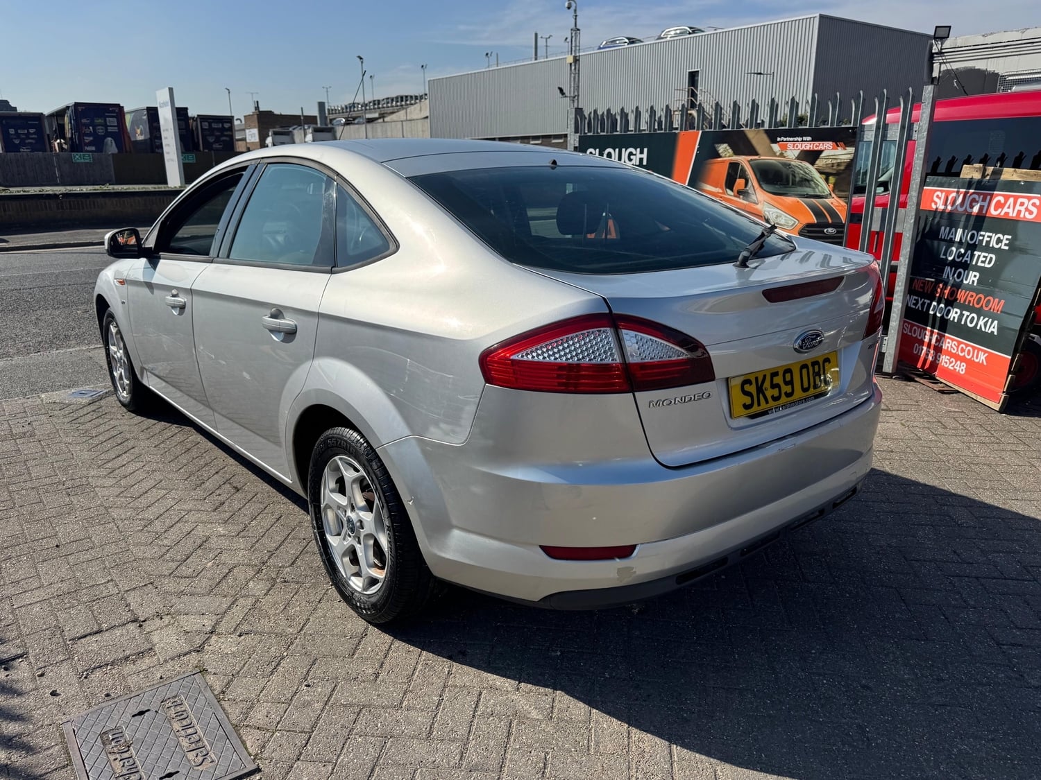 [ berth ]Ford Mondeo
