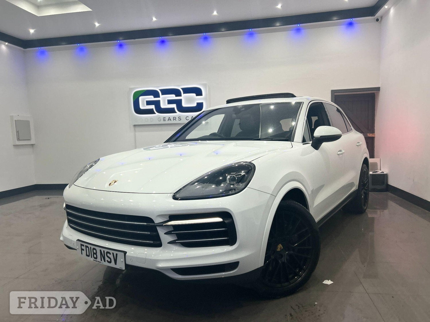 Porsche Cayenne 2018 in Stockport