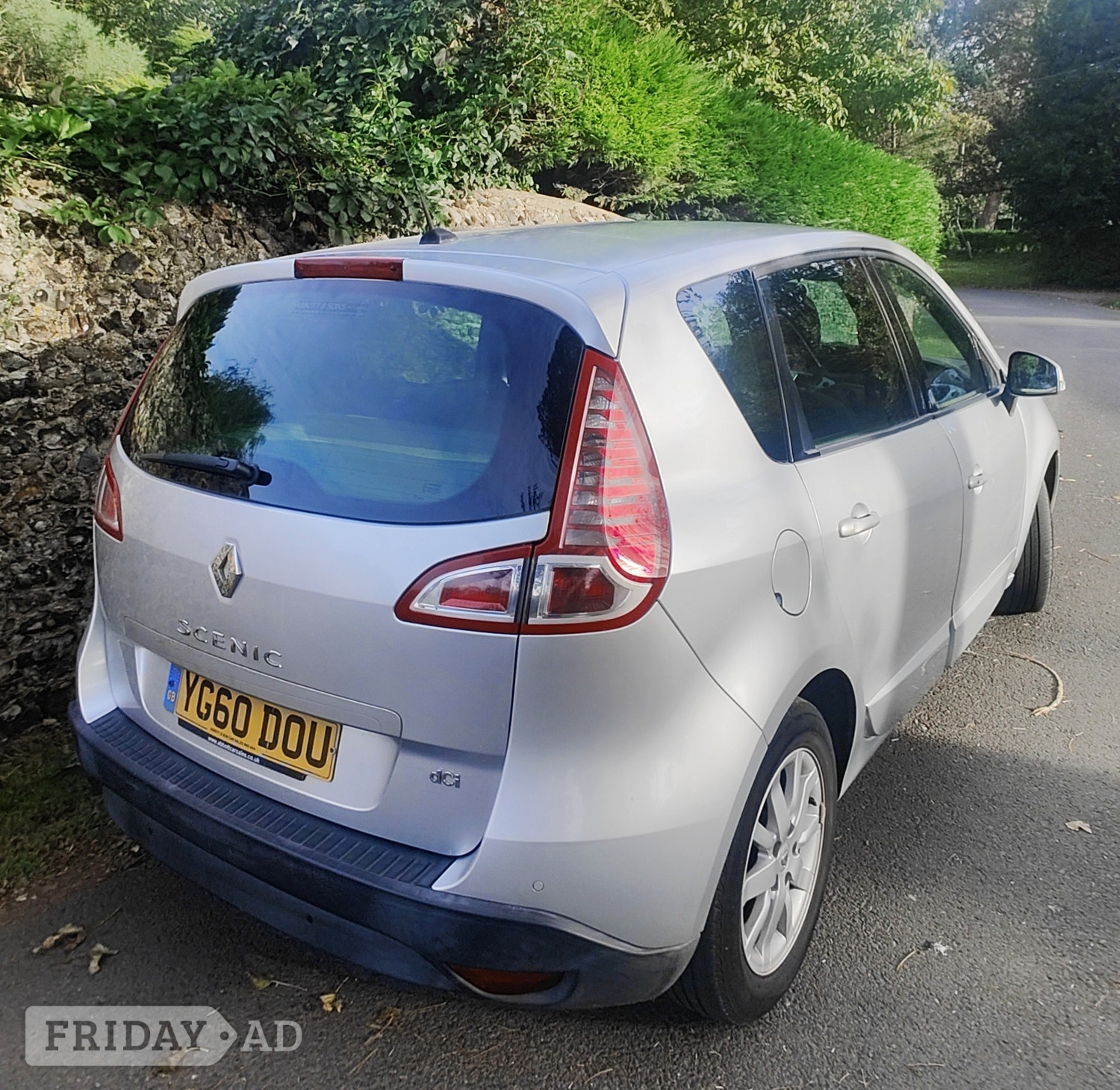 [ berth ]Renault Scenic