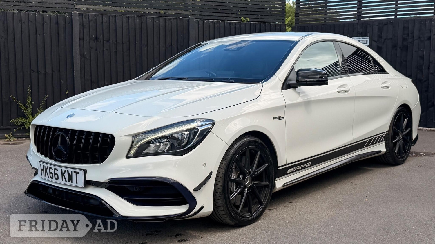 [ berth ]Mercedes-Benz CLA Class