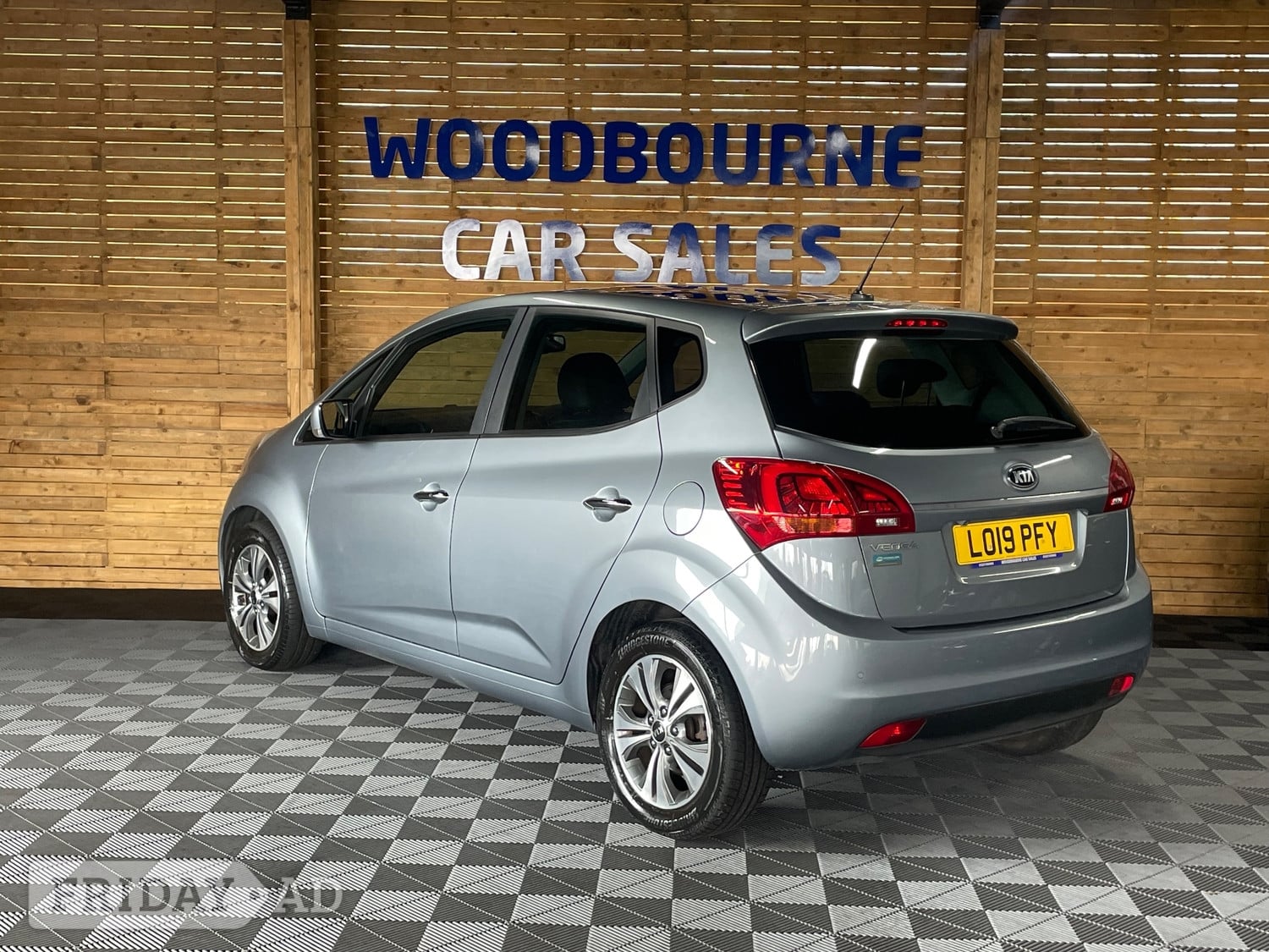 [ berth ]Kia Venga