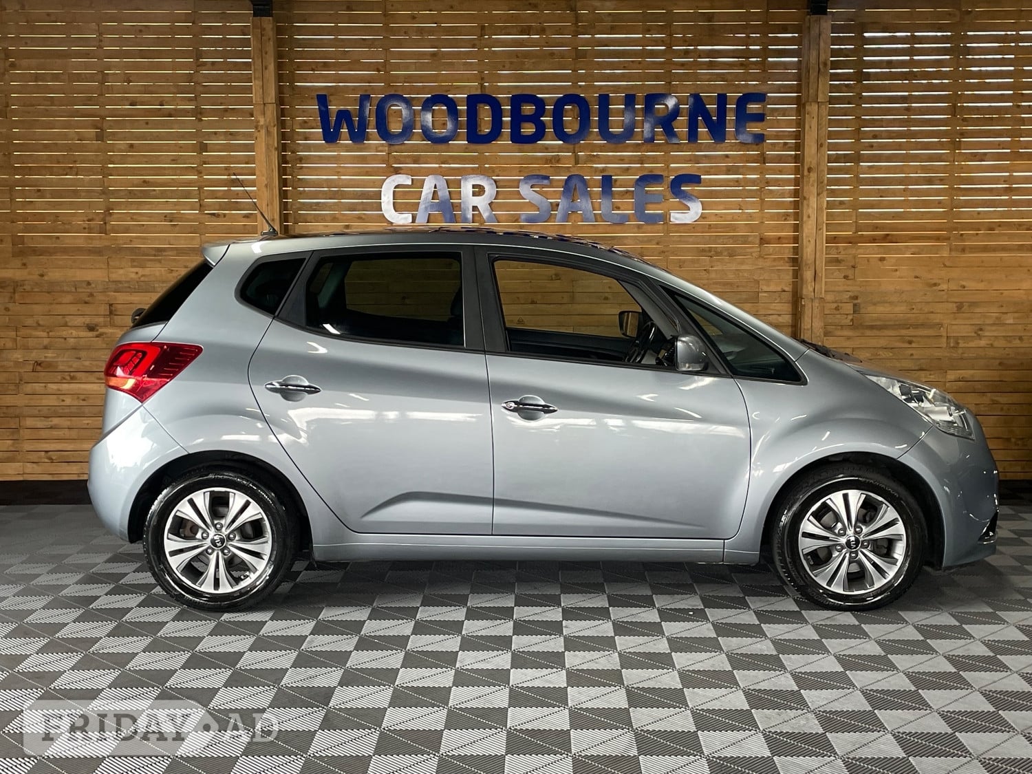 Kia Venga 2019 - Cars
