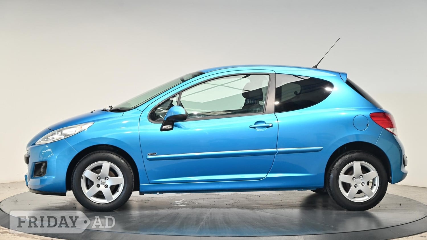 [ berth ]Peugeot 207
