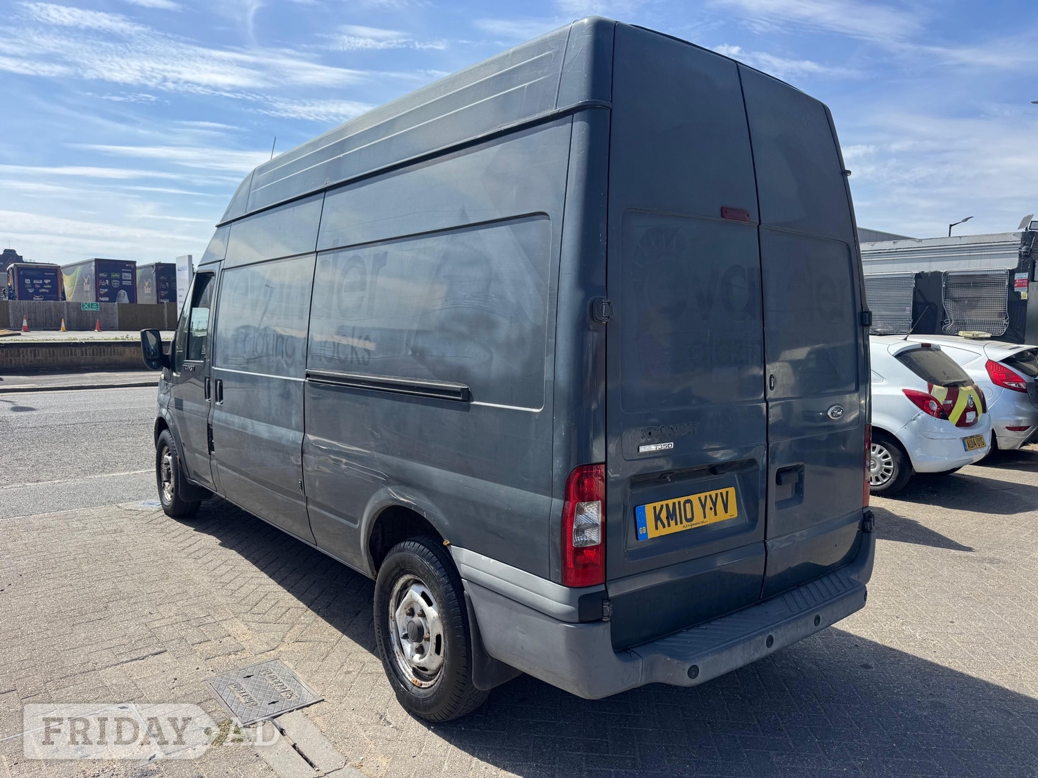[ berth ]Ford Transit