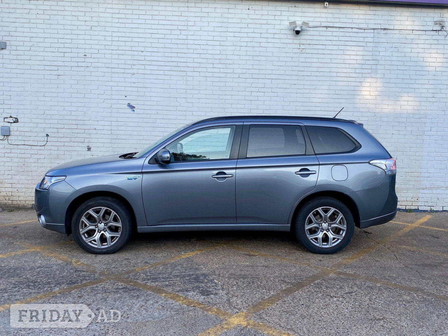 [ berth ]Mitsubishi Outlander