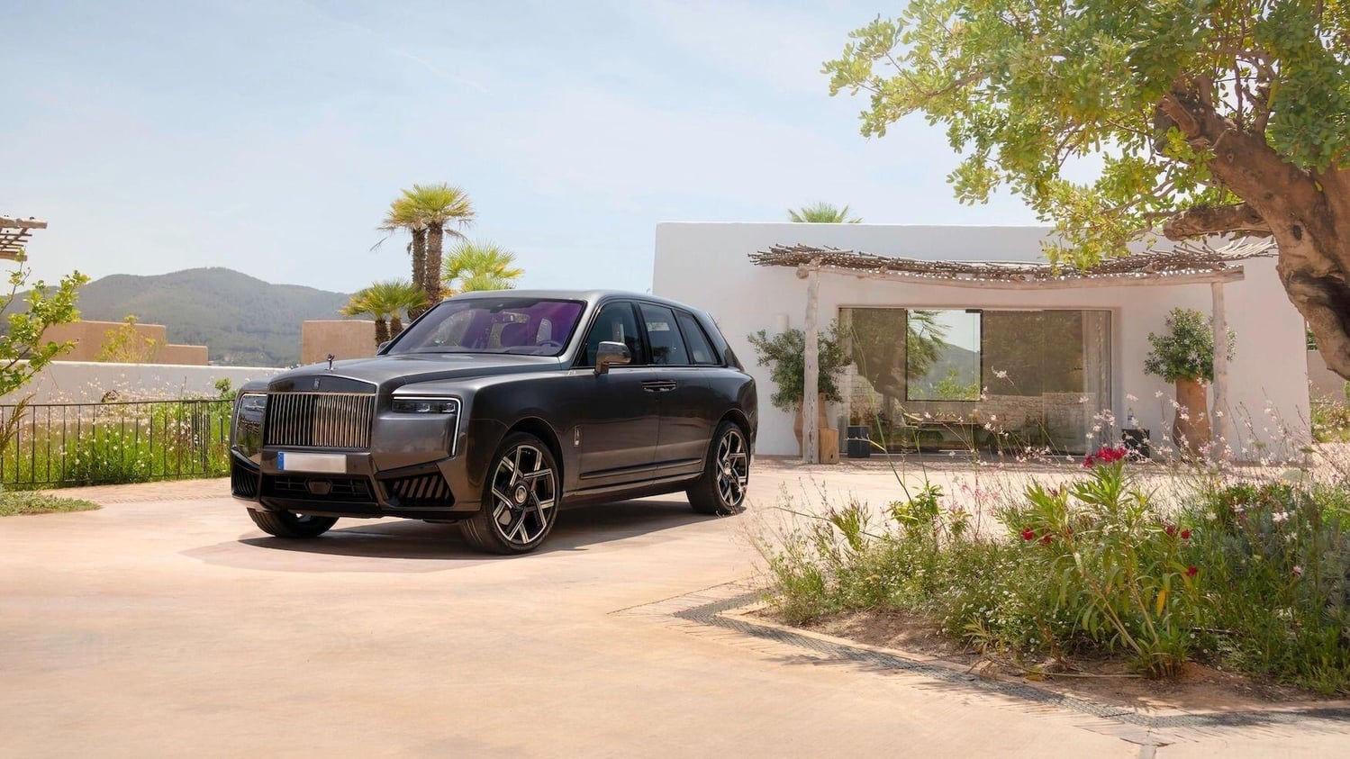 [ berth ]Rolls-Royce Cullinan