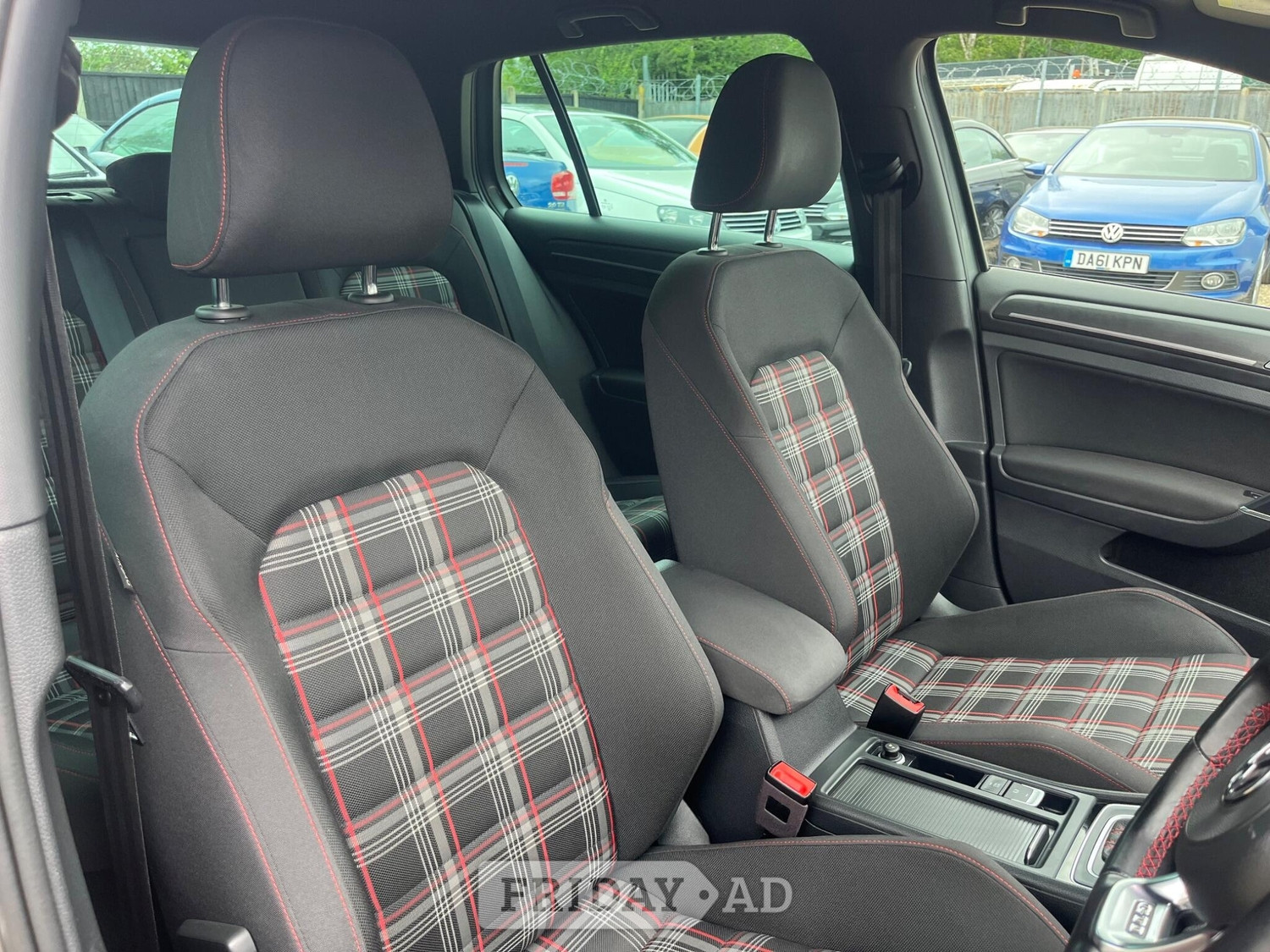 [ berth ]Volkswagen Golf