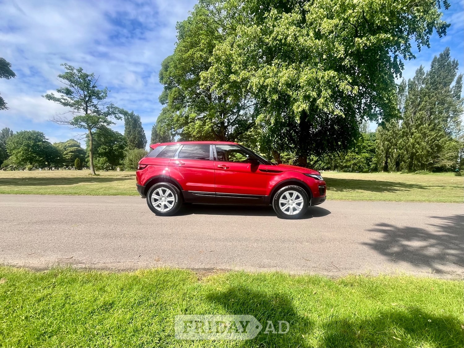 [ berth ]Land Rover Range Rover Evoque