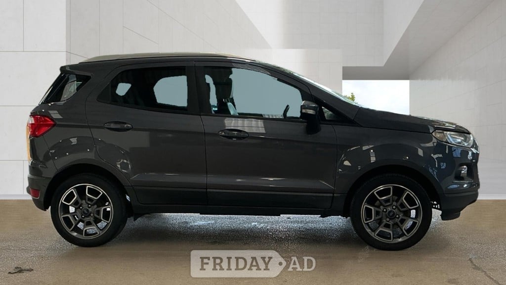 [ berth ]Ford Ecosport
