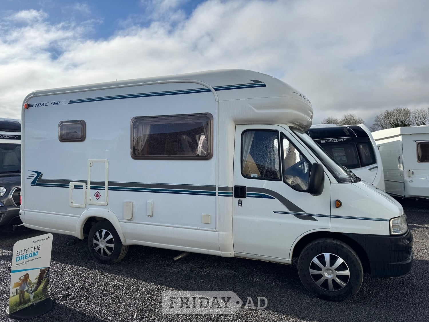 Auto-Trail Tracker EK 2004 - Motorhomes & Caravans in Thirsk