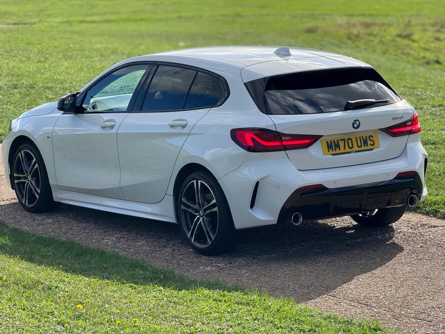 BMW 1 Series 2021 - Cars