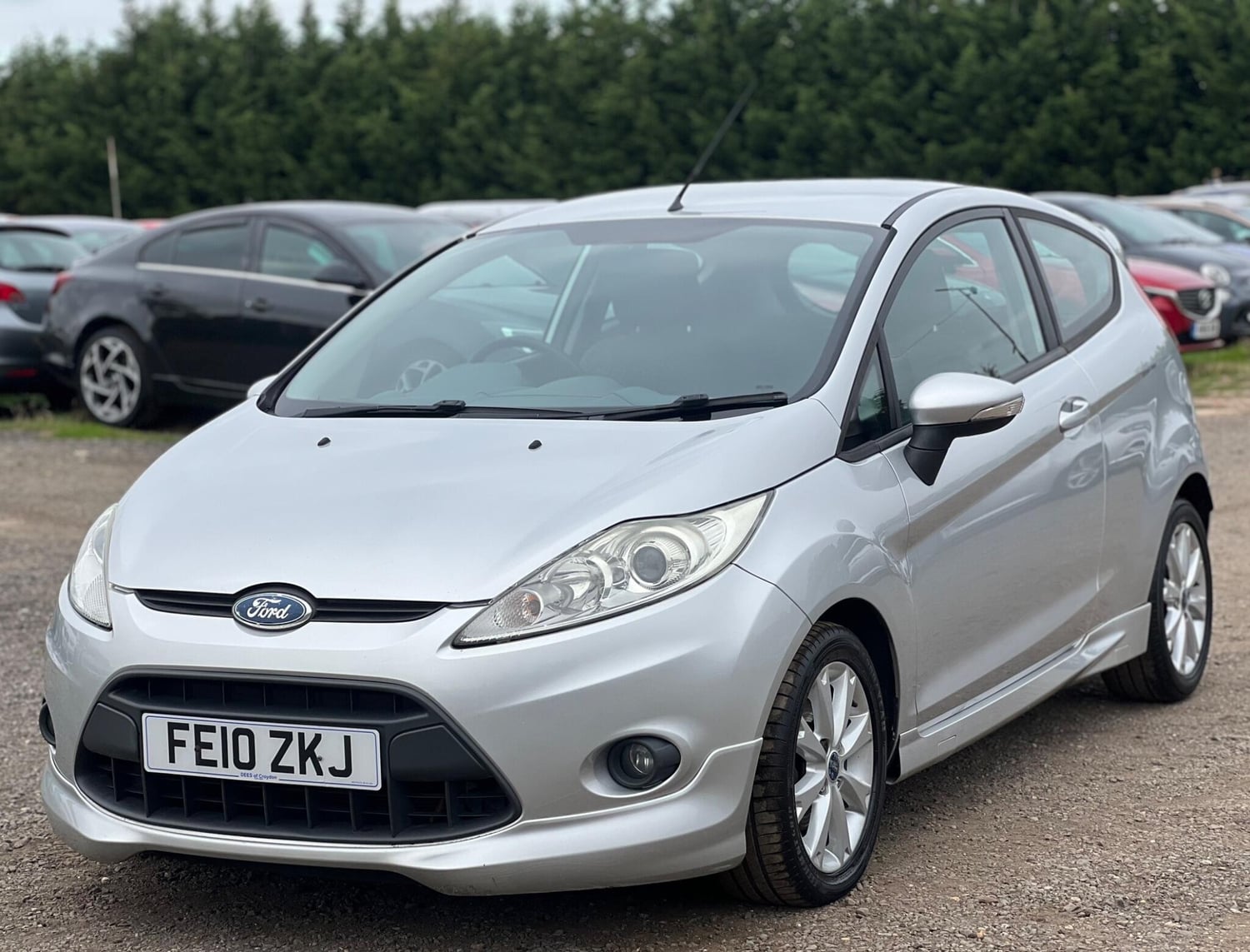 Ford Fiesta 2010 - Cars