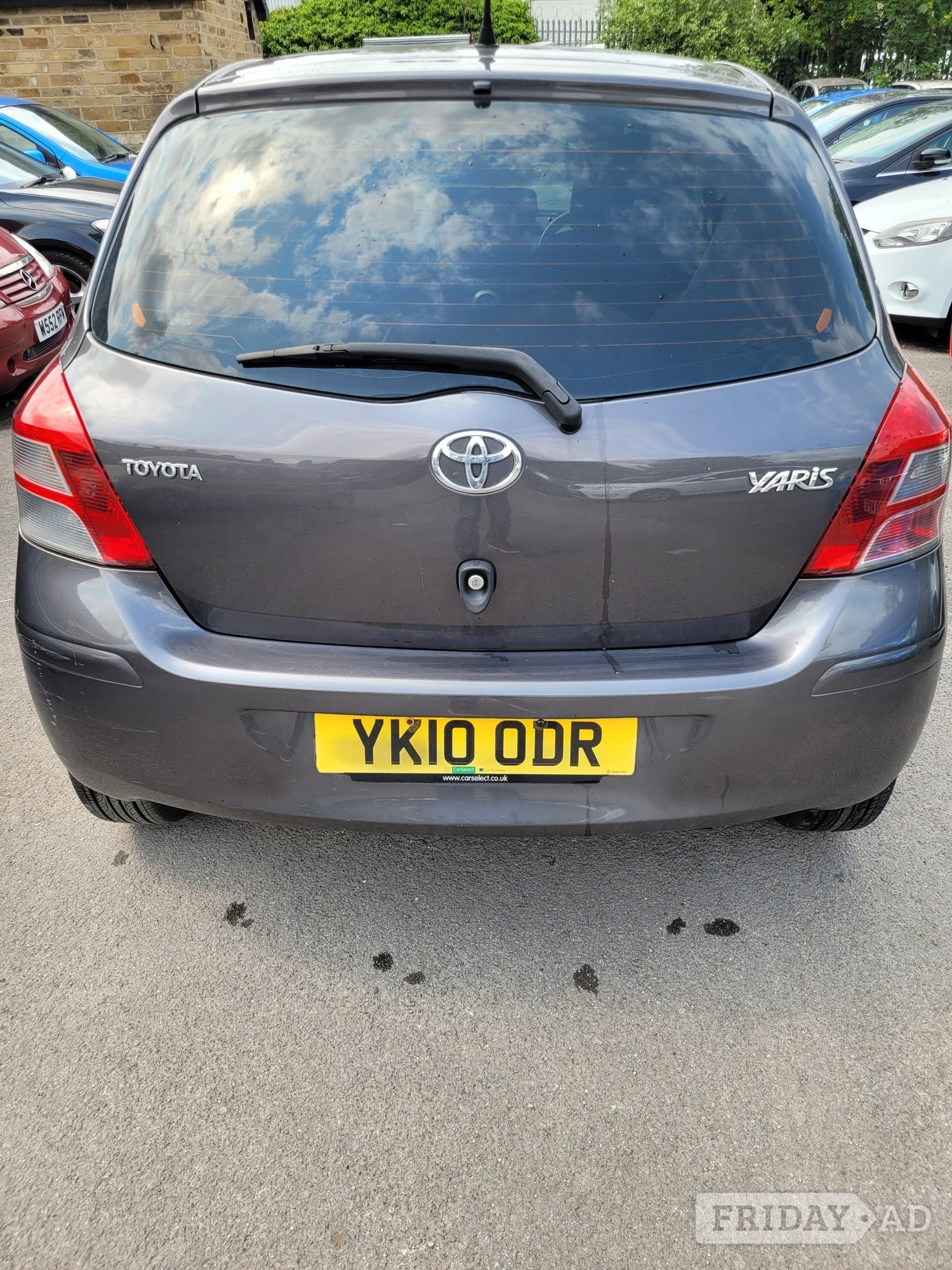 Toyota Yaris 2010 - Cars in Bradford
