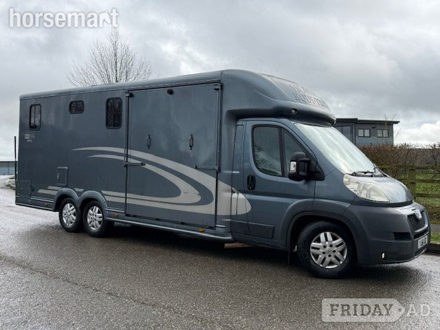 Equi-Trek Valiant Peugeot Horsebox in Banbury