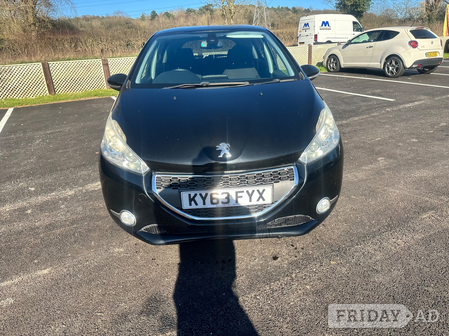 [ berth ]Peugeot 208