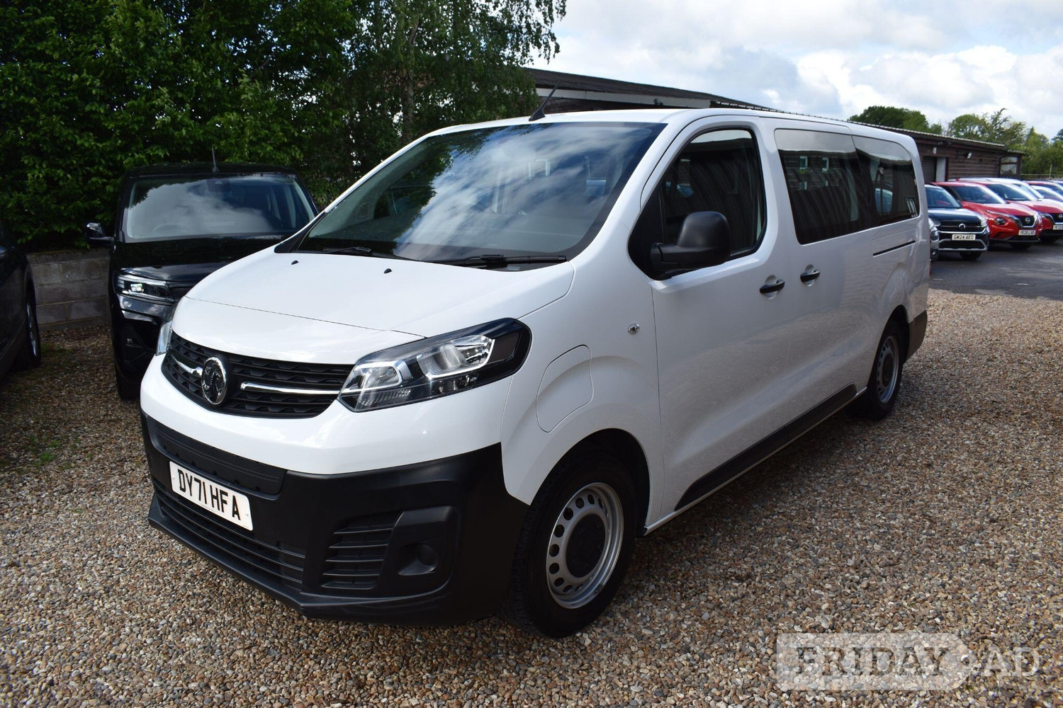 [ berth ]Vauxhall Vivaro