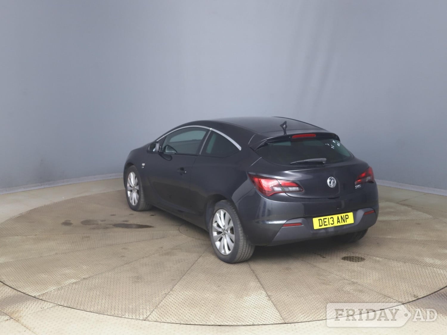 [ berth ]Vauxhall Astra