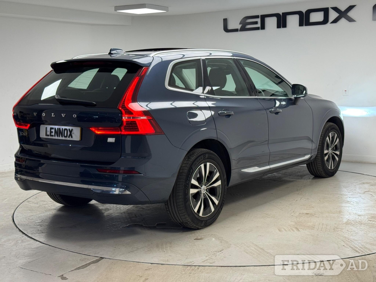 Volvo XC60 2023 - Cars in Brent