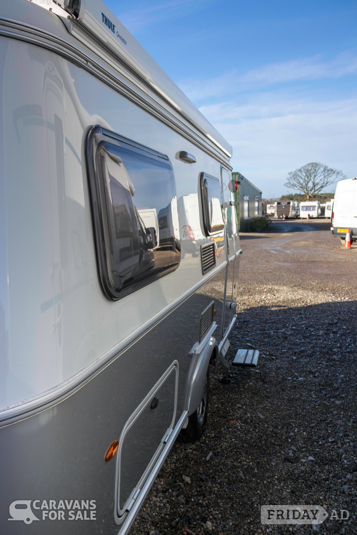 [ berth ]Eriba Touring 542 60 Edition