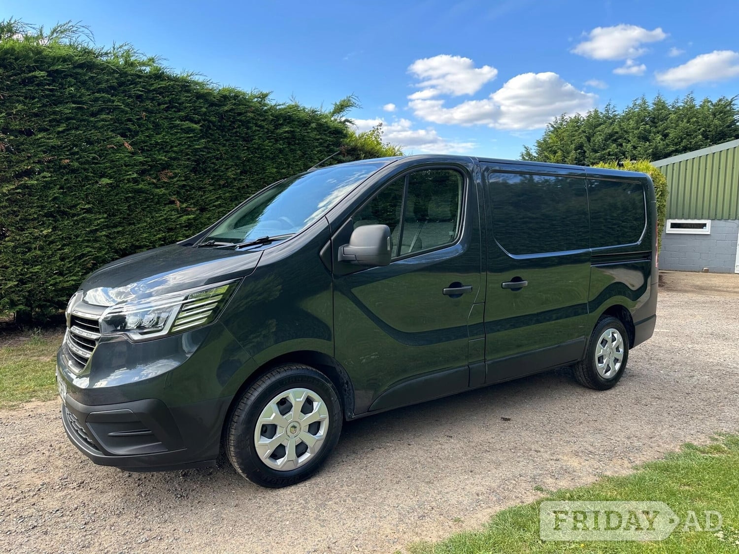 Renault Trafic 2024 in Westerham