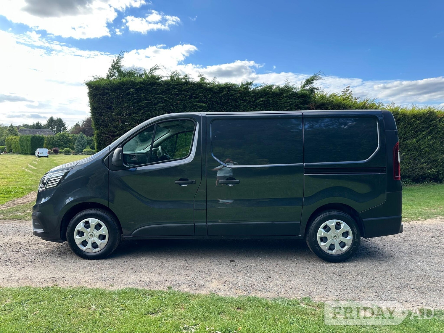 Renault Trafic 2024 - Vans & Commercial Vehicles in Westerham