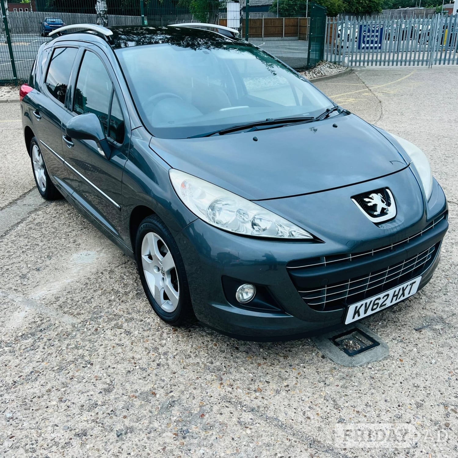 [ berth ]Peugeot 207 SW