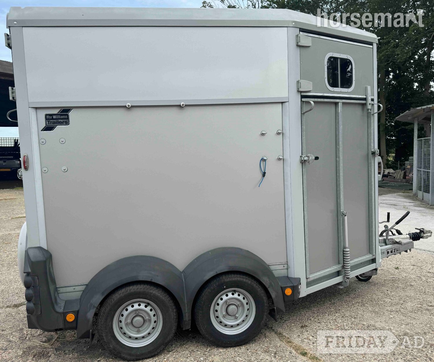 Ifor Williams HB506  Horse Trailer - Trailers & Horseboxes