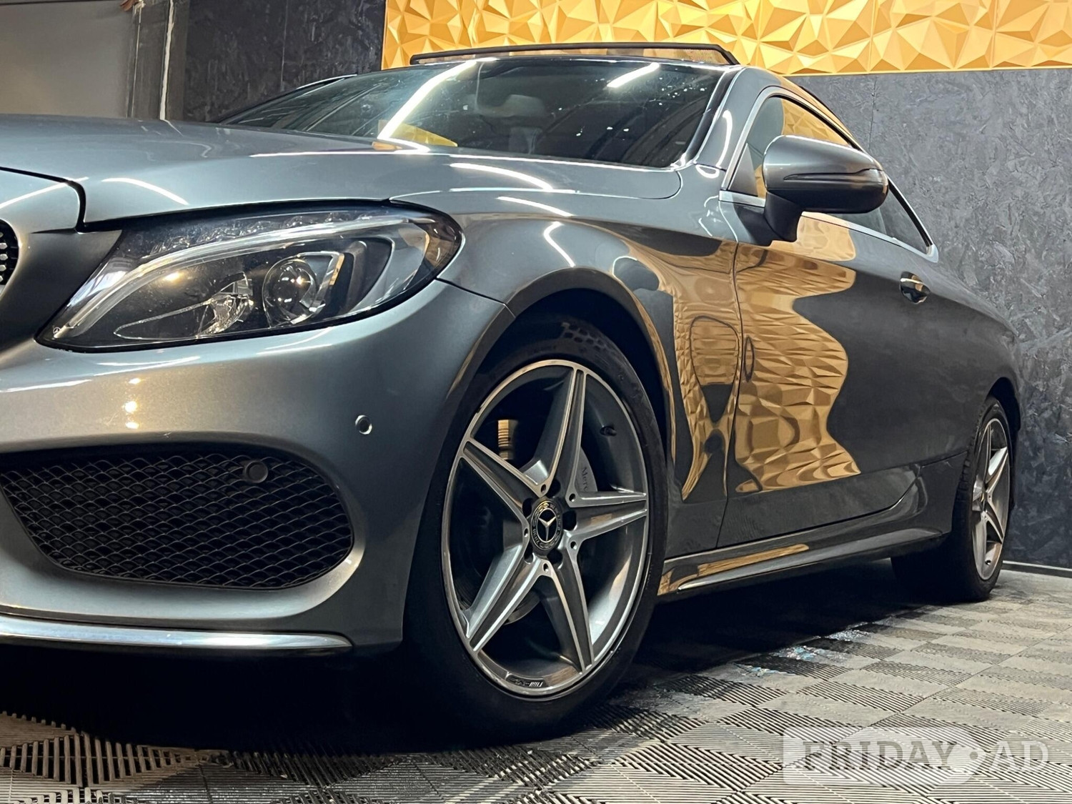[ berth ]Mercedes-Benz C Class