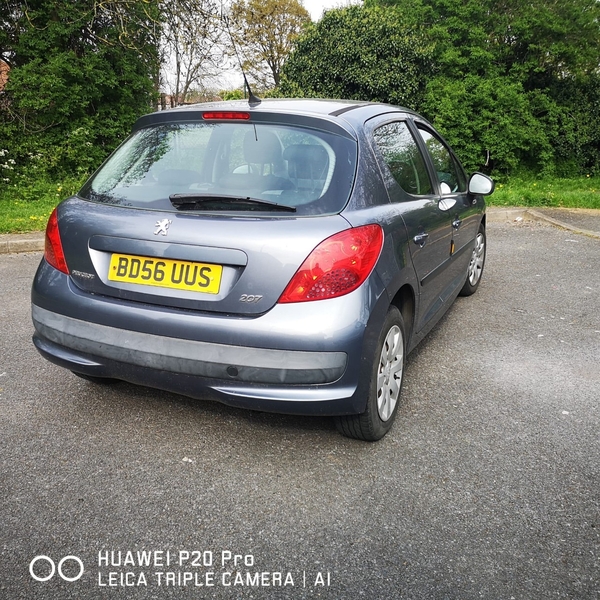 [ berth ]Peugeot 207