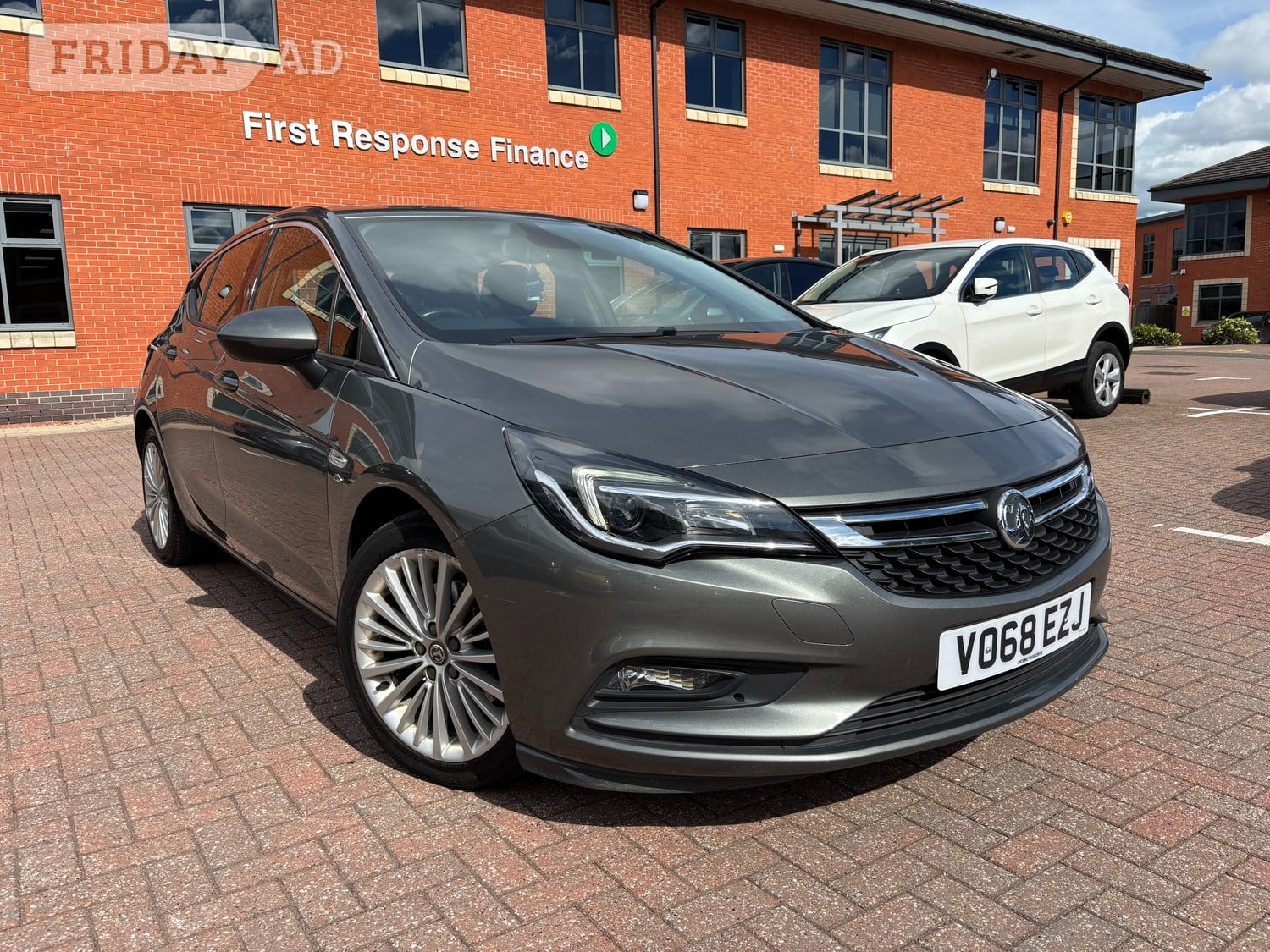 Vauxhall Astra 2018 in Nottingham