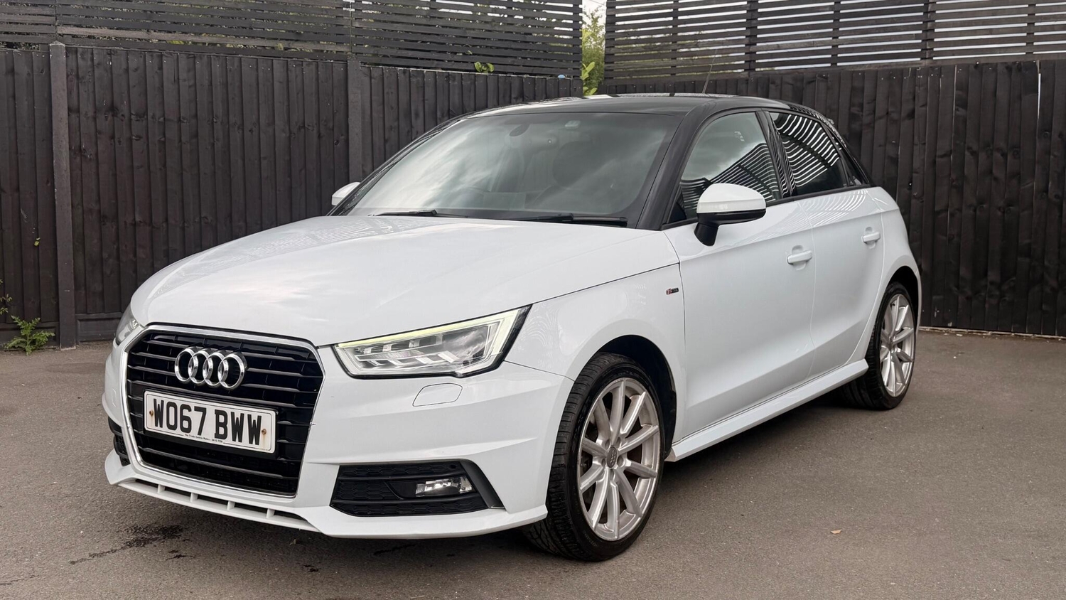 [ berth ]Audi A1