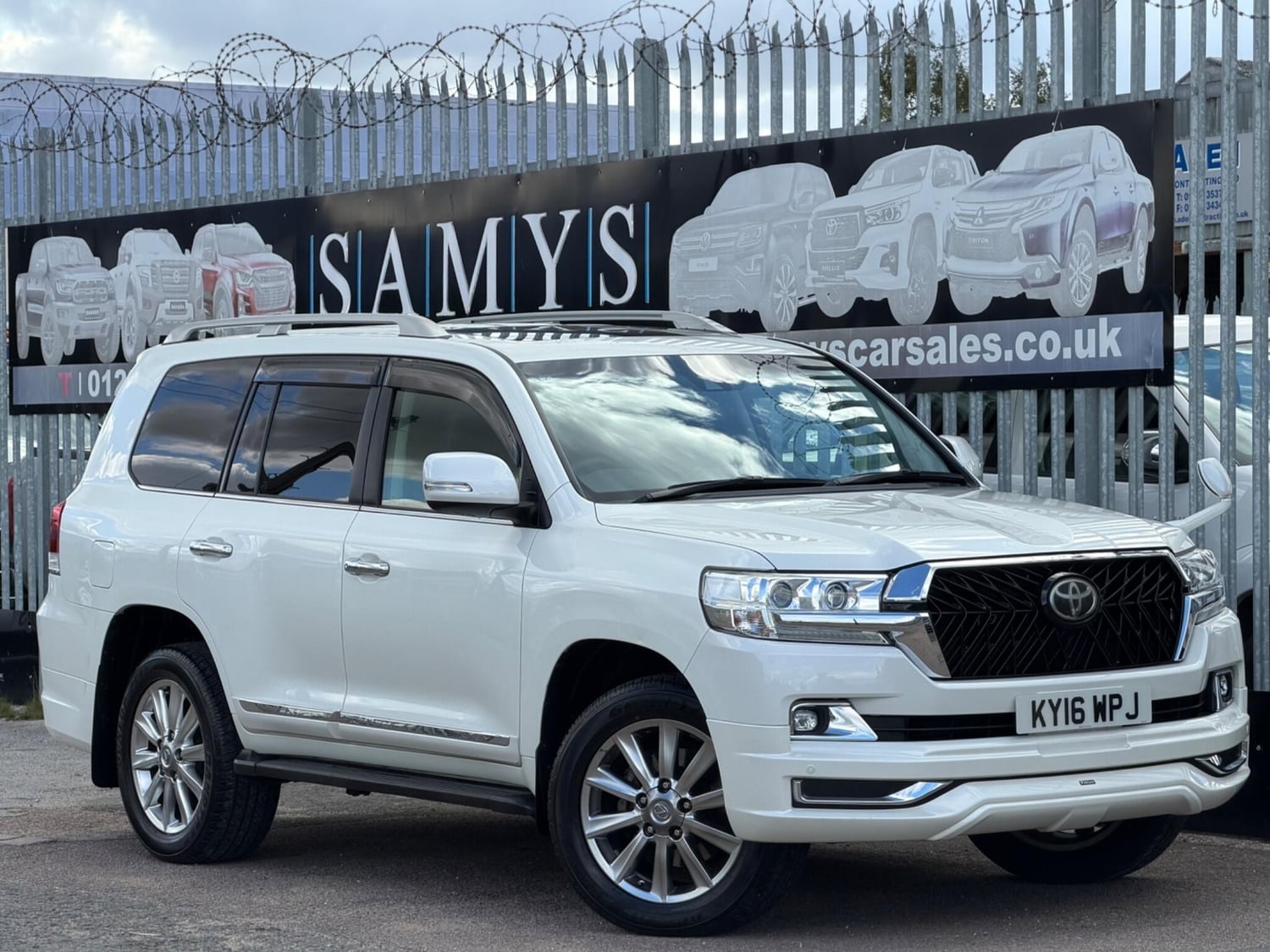 Toyota Land Cruiser 2016 - Cars