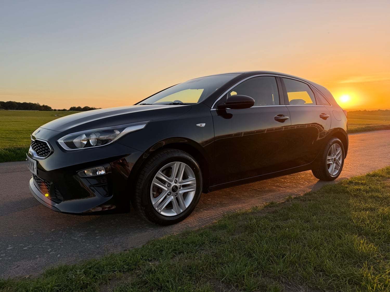 Kia Ceed 2019 - Cars in Epsom